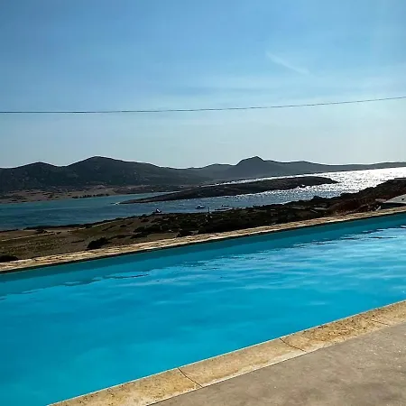 Outlandos D'amour In Antiparos * Agios Georgios (Antiparos)
